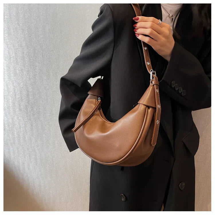 𝐒𝐚𝐜 à 𝐌𝐚𝐢𝐧 𝐅𝐞𝐦𝐦𝐞 𝐌𝐨𝐝𝐞 𝐃é𝐜𝐨𝐧𝐭𝐫𝐚𝐜𝐭é𝐞