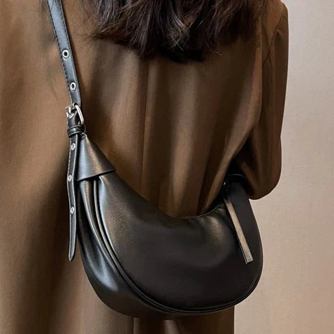 𝐒𝐚𝐜 à 𝐌𝐚𝐢𝐧 𝐅𝐞𝐦𝐦𝐞 𝐌𝐨𝐝𝐞 𝐃é𝐜𝐨𝐧𝐭𝐫𝐚𝐜𝐭é𝐞