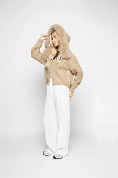 𝐕𝐞𝐬𝐭𝐞 𝐞𝐧 𝐋𝐚𝐢𝐧𝐞 𝐚𝐯𝐞𝐜 𝐂𝐚𝐩𝐮𝐜𝐡𝐞 𝐞𝐧 𝐅𝐨𝐮𝐫𝐫𝐮𝐫𝐞