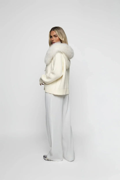 𝐕𝐞𝐬𝐭𝐞 𝐞𝐧 𝐋𝐚𝐢𝐧𝐞 𝐚𝐯𝐞𝐜 𝐂𝐚𝐩𝐮𝐜𝐡𝐞 𝐞𝐧 𝐅𝐨𝐮𝐫𝐫𝐮𝐫𝐞