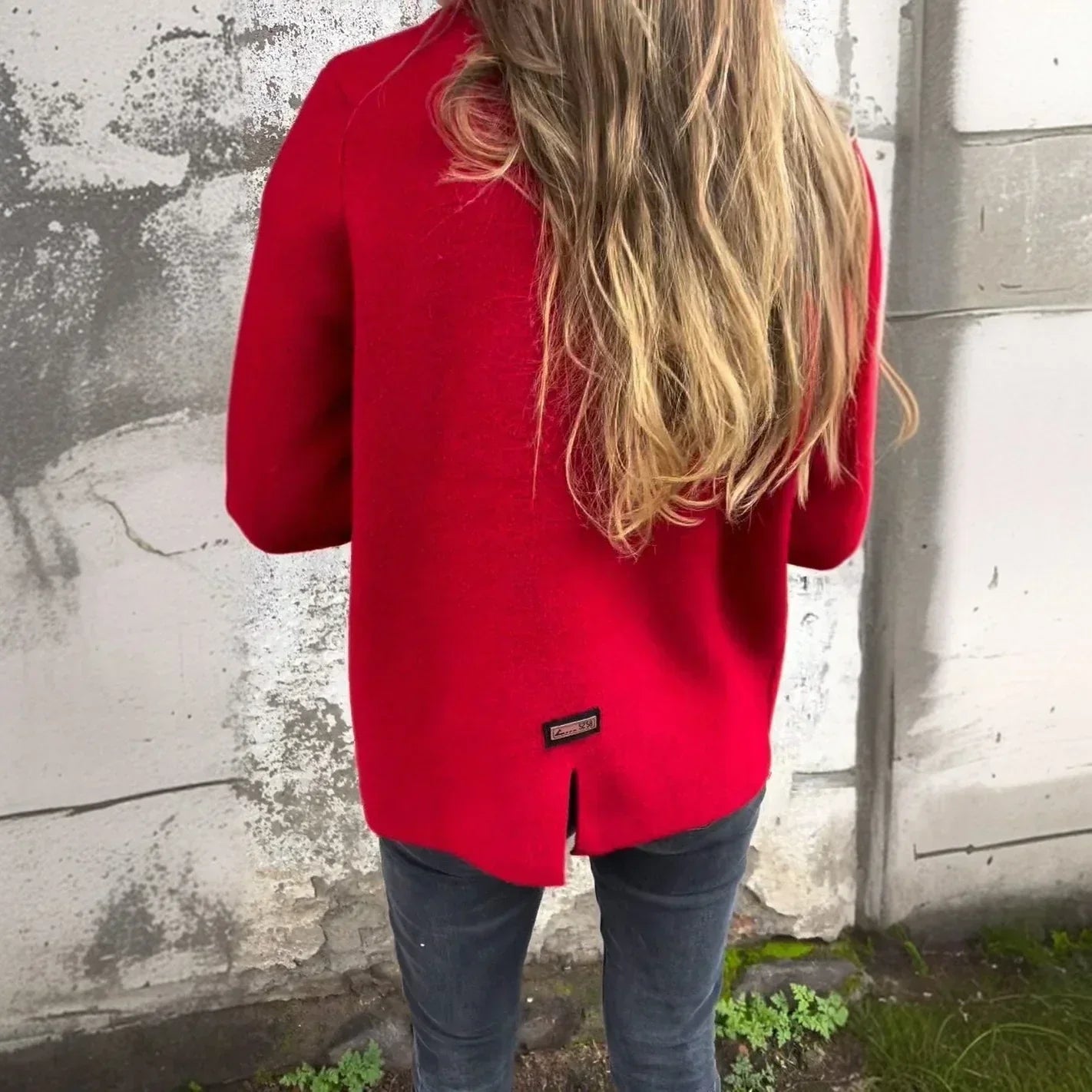 𝐕𝐞𝐬𝐭𝐞 𝐂𝐚𝐫𝐝𝐢𝐠𝐚𝐧 É𝐥é𝐠𝐚𝐧𝐭𝐞 𝐞𝐧 𝐋𝐚𝐢𝐧𝐞