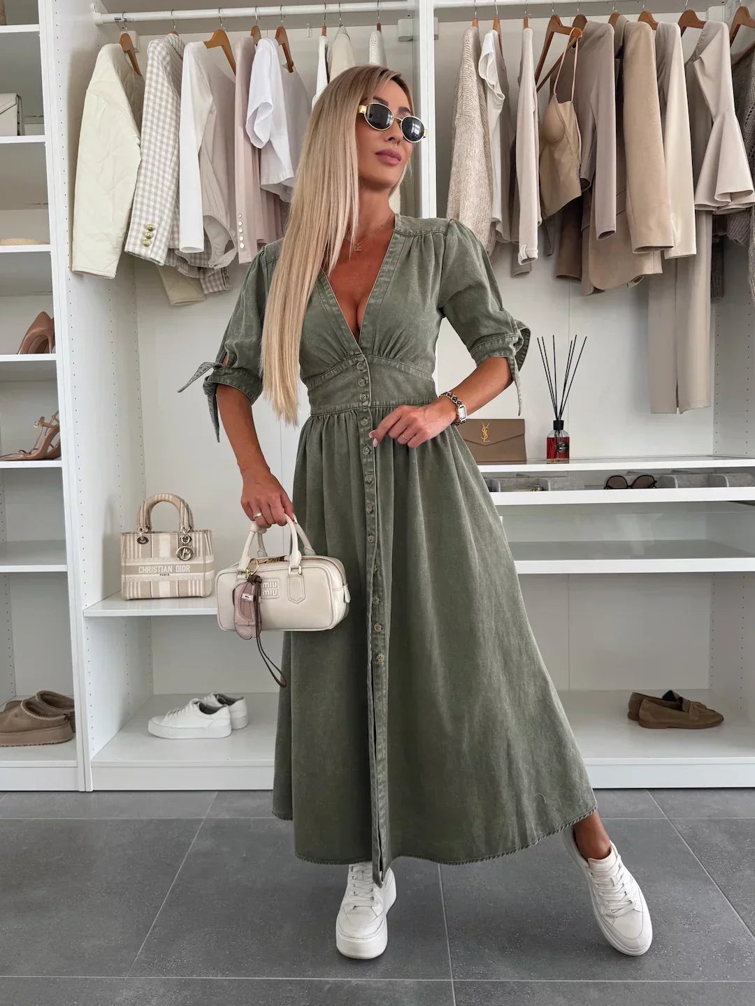 𝐋𝐚 𝐫𝐨𝐛𝐞 𝐪𝐮𝐢 𝐫𝐞𝐭𝐨𝐮𝐫𝐧𝐞 𝐭𝐨𝐮𝐬 𝐥𝐞𝐬 𝐫𝐞𝐠𝐚𝐫𝐝𝐬