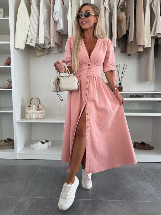 𝐋𝐚 𝐫𝐨𝐛𝐞 𝐪𝐮𝐢 𝐫𝐞𝐭𝐨𝐮𝐫𝐧𝐞 𝐭𝐨𝐮𝐬 𝐥𝐞𝐬 𝐫𝐞𝐠𝐚𝐫𝐝𝐬